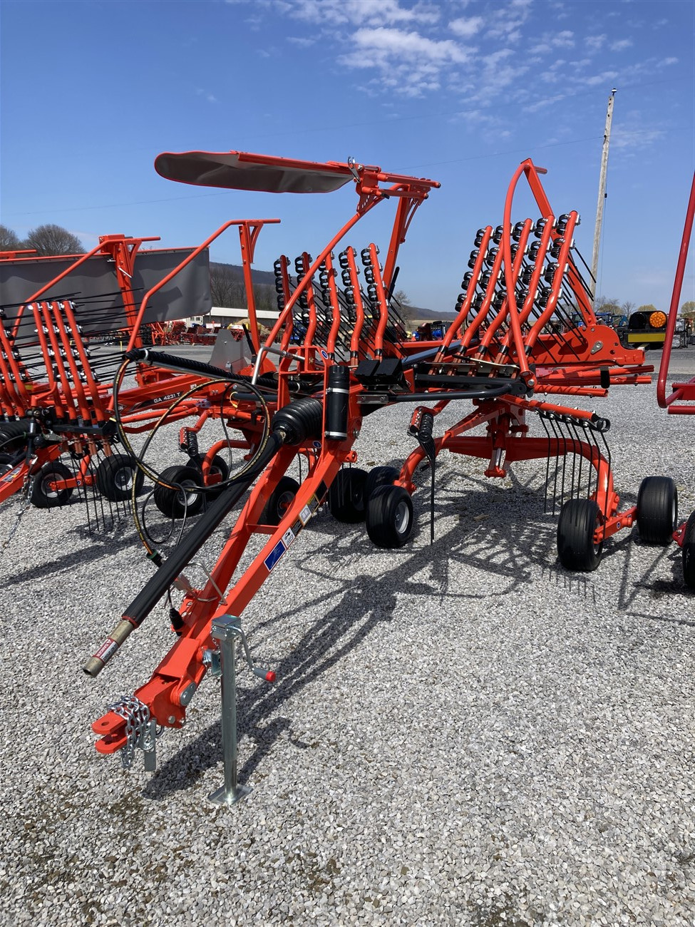 2025 KUHN GA4731T ROTARY HAY RAKE