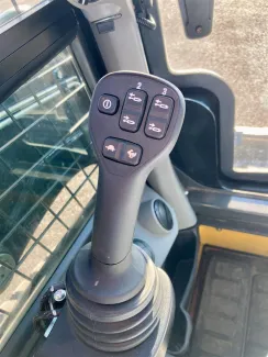 2024 NEW HOLLAND C327 CTL