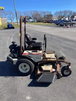 Grasshopper 328G w/ 61" Deck