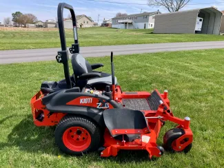 Kioti ZXR60-2 W/ 60" Deck