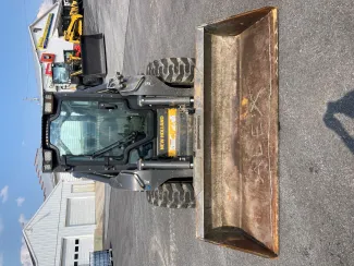 2018 NEW HOLLAND L228 SKID STEER