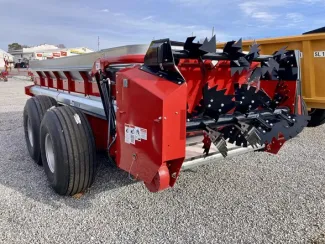 2025 H&S SW3243 SPREADER