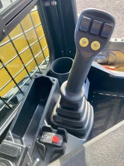 2025 GEHL V230 SKID-STEER