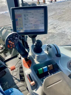 2015 NEW HOLLAND T7.245