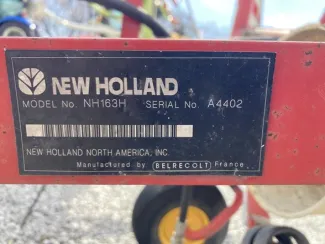NEW HOLLAND 163 HAY TEDDER