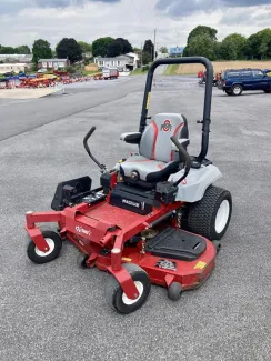 EXMARK RADIUS E ZERO-TURN MOWER