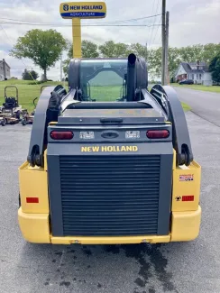 NEW HOLLAND L334 SKID-STEER