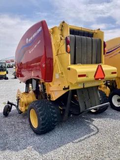 2025 NEW HOLLAND ROLL-BELT 450 CROP CUTTER *DISCOUNTED DEMO MODEL* $56,500