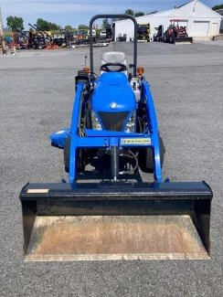 2005 NEW HOLLAND TZ18DA SUB-COMPACT TRACTOR