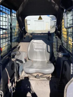 2011 GEHL 5640E SKID-STEER