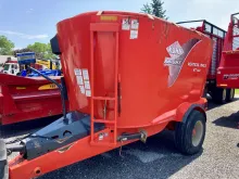 2014 KUHN KNIGHT VT144 VERTICAL MIXER