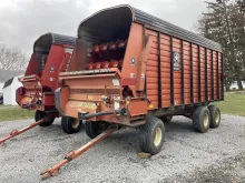MEYER 4618 FORAGE WAGON